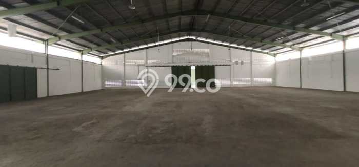 Gudang Disewa di Bandung dengan LB 2066m2 Area Komersial Ramai Gudang Disewa di Bandung dengan LB 2066m2 Area Komersial Ramai