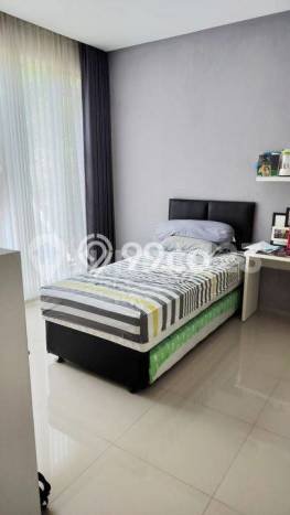 Rumah Mewah LB 250m2 Siap Pakai Desain Elegan di Dago Pakar, Bandung Rumah Mewah LB 250m2 Siap Pakai Desain Elegan di Dago Pakar, Bandung