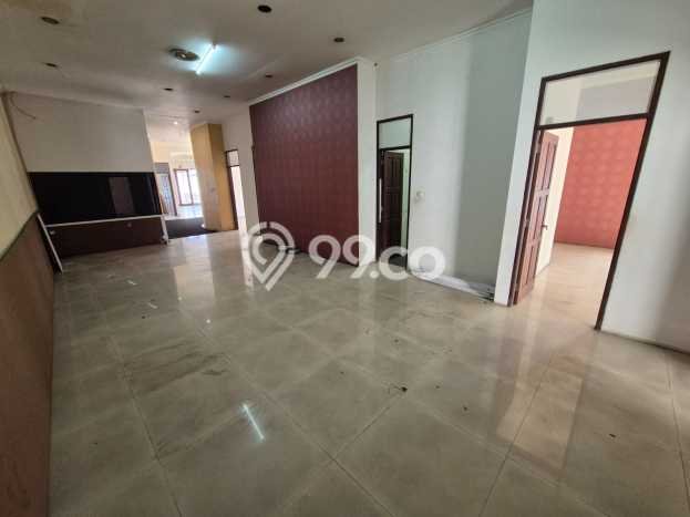 LOKASI BISNIS! Ruko For Rent di Bandung Kota, Luas 621m², Area Strategis LOKASI BISNIS! Ruko For Rent di Bandung Kota, Luas 621m², Area Strategis