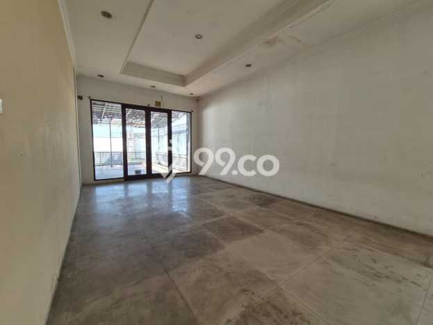 LOKASI BISNIS! Ruko For Rent di Bandung Kota, Luas 621m², Area Strategis LOKASI BISNIS! Ruko For Rent di Bandung Kota, Luas 621m², Area Strategis