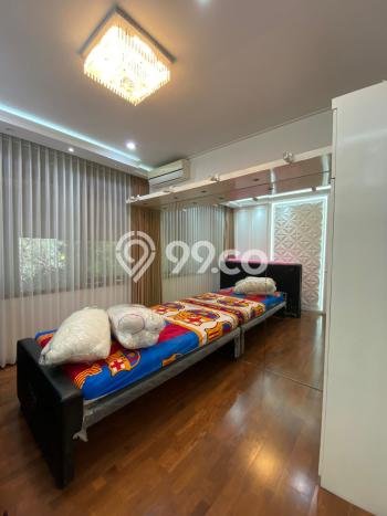 HOT DEAL! Rumah area Setra Duta, 4 KT, Lingkungan Asri, Luas 530m² LB 350m² HOT DEAL! Rumah area Setra Duta, 4 KT, Lingkungan Asri, Luas 530m² LB 350m²