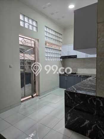 Rumah Elit LB 280m2 Siap Huni Desain Elegan di Singgasana, Bandung Rumah Elit LB 280m2 Siap Huni Desain Elegan di Singgasana, Bandung