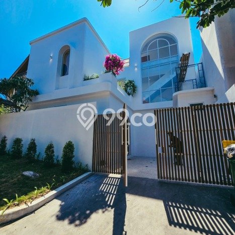 HARGA MENARIK! Vila Kawasan Pecatu, Luas 160m², Area Strategis dengan jalan mudah HARGA MENARIK! Vila Kawasan Pecatu, Luas 160m², Area Strategis dengan jalan mudah
