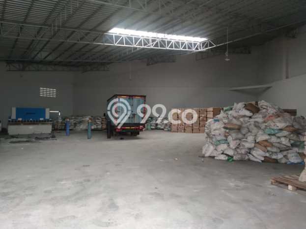 Gudang Area Komersial Kawasan Kutawaringin, Luas 700m², Kawasan Niaga Gudang Area Komersial Kawasan Kutawaringin, Luas 700m², Kawasan Niaga