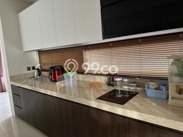 Rumah Elit LB 550m2 Siap Pakai Desain Elegan di Setiabudi, Bandung Rumah Elit LB 550m2 Siap Pakai Desain Elegan di Setiabudi, Bandung