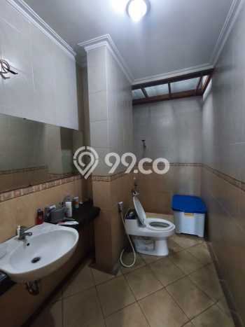 Rumah Elit LB 600m2 Siap Pakai Desain Elegan di Sariwangi, Bandung Rumah Elit LB 600m2 Siap Pakai Desain Elegan di Sariwangi, Bandung