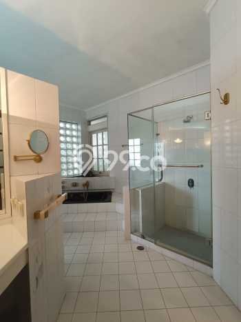 Disewakan! Rumah 4 Kamar Tidur &
4 Kamar Mandi di Setiabudi, Bandung Disewakan! Rumah 4 Kamar Tidur &
4 Kamar Mandi di Setiabudi, Bandung