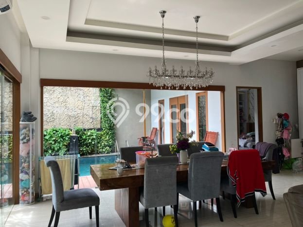 Rumah Elit Modern Tanpa Renovasi di BKR Bandung Rumah Elit Modern Tanpa Renovasi di BKR Bandung