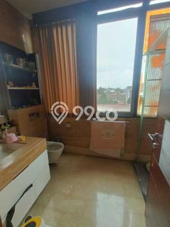 Disewakan! Rumah 5 Kamar Tidur &
4 Kamar Mandi di Singgasana, Bandung Disewakan! Rumah 5 Kamar Tidur &
4 Kamar Mandi di Singgasana, Bandung