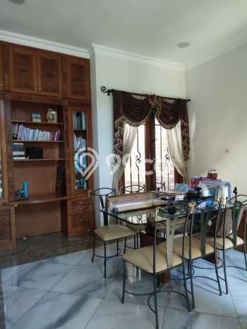 For Sale! Luxury House LT 561m2 Desain Modern di Setra Duta For Sale! Luxury House LT 561m2 Desain Modern di Setra Duta