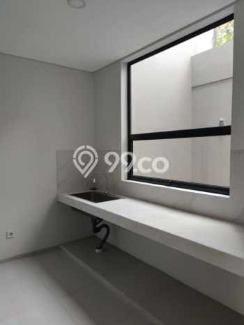 Rumah 4 KT 4 KM Luas Tanah 157m², Luas Bangunan 298m² di Setra Duta, Bandung Rumah 4 KT 4 KM Luas Tanah 157m², Luas Bangunan 298m² di Setra Duta, Bandung