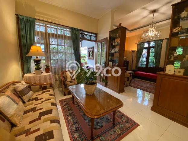 Rumah di Pasteur, Luas 400m², LB 200m² Rumah di Pasteur, Luas 400m², LB 200m²