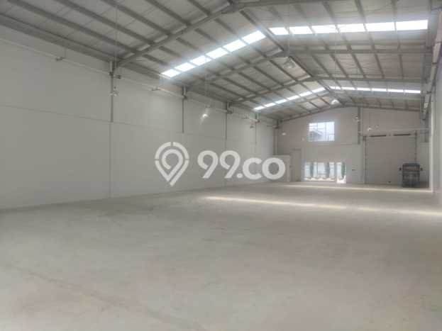 Gudang Area Premium Kawasan Batujajar, Luas 540m², Jalan Utama Gudang Area Premium Kawasan Batujajar, Luas 540m², Jalan Utama
