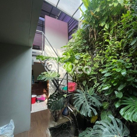Ready to Use! Premium House LT 198m2 Desain Modern di Taman Holis Indah Ready to Use! Premium House LT 198m2 Desain Modern di Taman Holis Indah
