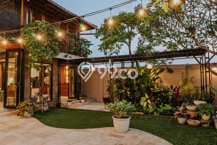 Rumah Elit LB 400m2 Siap Pakai Desain Elegan di Kerobokan, Badung Rumah Elit LB 400m2 Siap Pakai Desain Elegan di Kerobokan, Badung