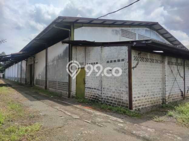 Lokasi Strategis! Dijual Gudang Bisnis di Solokan Jeruk, Bandung Kondisi Bagus Lokasi Strategis! Dijual Gudang Bisnis di Solokan Jeruk, Bandung Kondisi Bagus