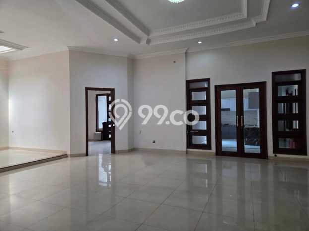 Rumah Elit LB 280m2 Siap Huni Desain Elegan di Singgasana, Bandung Rumah Elit LB 280m2 Siap Huni Desain Elegan di Singgasana, Bandung