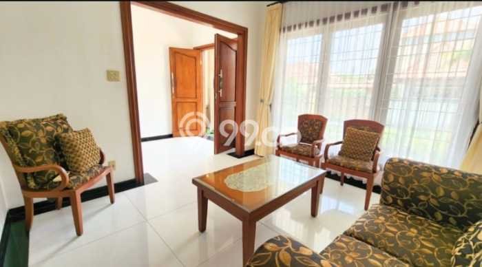 Rumah Mewah LB 285m2 Siap Pakai Desain Elegan di Renon, Denpasar Rumah Mewah LB 285m2 Siap Pakai Desain Elegan di Renon, Denpasar
