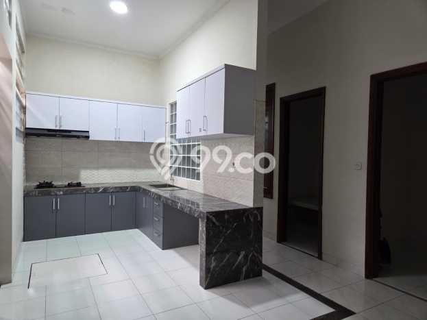 Rumah Elit LB 280m2 Siap Huni Desain Elegan di Singgasana, Bandung Rumah Elit LB 280m2 Siap Huni Desain Elegan di Singgasana, Bandung