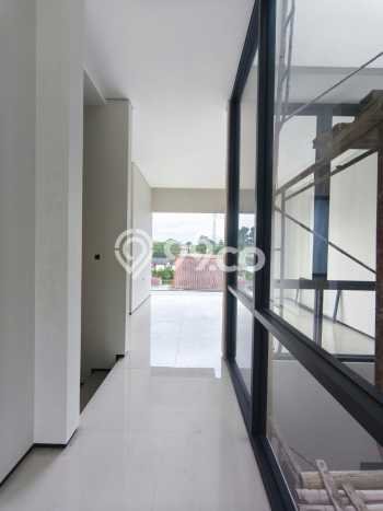 Jual Rumah Mewah Megah Dengan View Cantik di Setra Duta, Bandung Jual Rumah Mewah Megah Dengan View Cantik di Setra Duta, Bandung