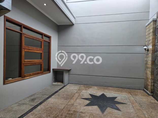 Rumah Elit LB 280m2 Siap Huni Desain Elegan di Singgasana, Bandung Rumah Elit LB 280m2 Siap Huni Desain Elegan di Singgasana, Bandung