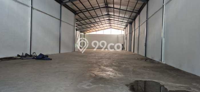 PRIME LOCATION! Gudang Kawasan Soekarno Hatta, Luas 875m², Area Ramai, Siap Pakai PRIME LOCATION! Gudang Kawasan Soekarno Hatta, Luas 875m², Area Ramai, Siap Pakai