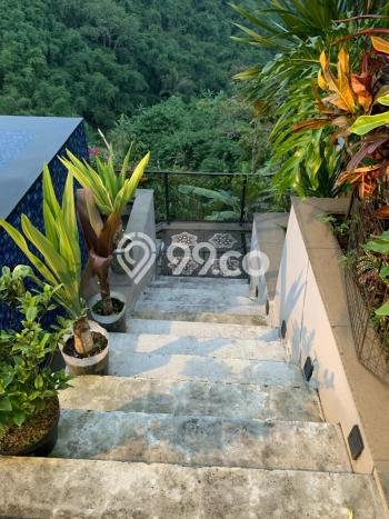 Dijual Rumah Luas Elegan Dengan View Eksklusif di Dago Pakar, Bandung Dijual Rumah Luas Elegan Dengan View Eksklusif di Dago Pakar, Bandung