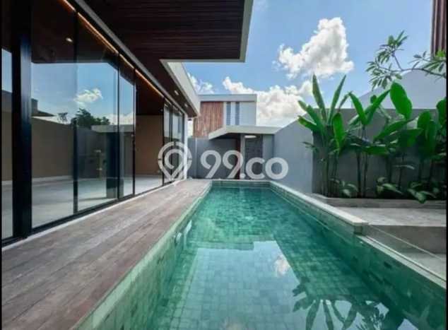 Vila di Canggu, Dimensi 200m², Cocok untuk berbagai keperluan Vila di Canggu, Dimensi 200m², Cocok untuk berbagai keperluan