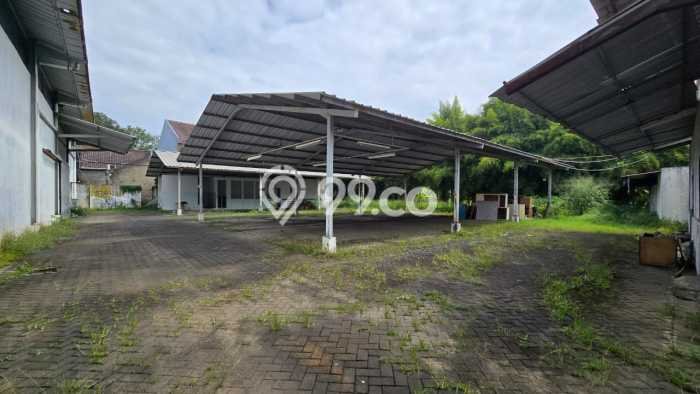 Gudang Kawasan Komersial di Soekarno Hatta, Luas 2262m2m², For Rent, Ready Pakai Gudang Kawasan Komersial di Soekarno Hatta, Luas 2262m2m², For Rent, Ready Pakai