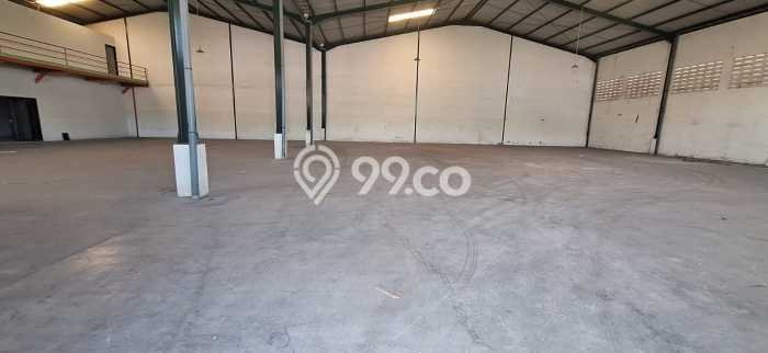 LOKASI PREMIUM! Gudang Kawasan Kutawaringin, Luas 1000m2m², Lokasi Komersial LOKASI PREMIUM! Gudang Kawasan Kutawaringin, Luas 1000m2m², Lokasi Komersial