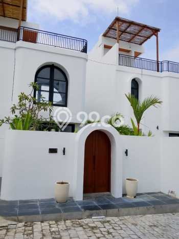 DIJUAL! Vila Kawasan , Area 115m2m², Dekat ke Fasilitas Umum DIJUAL! Vila Kawasan , Area 115m2m², Dekat ke Fasilitas Umum