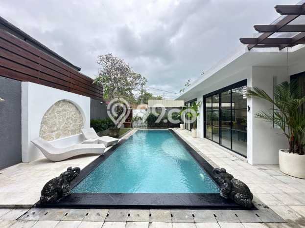 Jual Rumah Luas Elegan Dengan View Eksklusif di Umalas, Badung Jual Rumah Luas Elegan Dengan View Eksklusif di Umalas, Badung