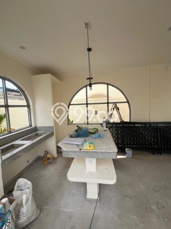 FOR SALE! Vila Kawasan , Luas 162m2m², Posisi Premium FOR SALE! Vila Kawasan , Luas 162m2m², Posisi Premium