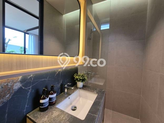 Rumah Elit Modern Siap Huni di Lippo Karawaci Tangerang Rumah Elit Modern Siap Huni di Lippo Karawaci Tangerang
