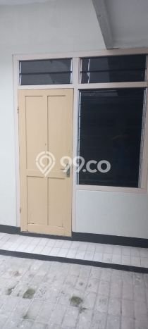 Ready to Use! Premium House LT 200m2 Desain Elegan di Manyar Ready to Use! Premium House LT 200m2 Desain Elegan di Manyar