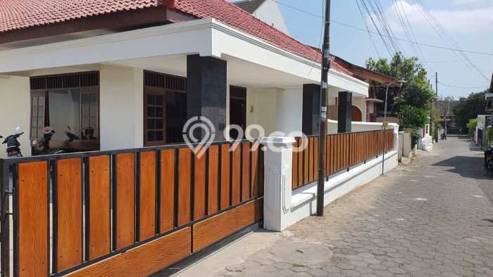 Rumah Kost Dijual di Depok, Sleman, 11 KT, 6 KM, Bangunan 400m2 Rumah Kost Dijual di Depok, Sleman, 11 KT, 6 KM, Bangunan 400m2