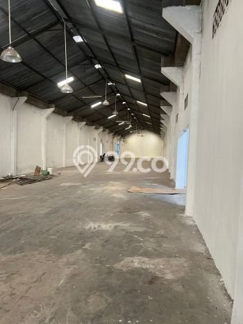 AREA BERKEMBANG! Gudang For Rent Kawasan Bantul, Luas 1800m², Siap Bisnis AREA BERKEMBANG! Gudang For Rent Kawasan Bantul, Luas 1800m², Siap Bisnis