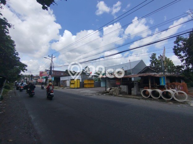 Kavling Tanah untuk Dijual di Maguwoharjo, Yogyakarta, Luas 2690m2 Kavling Tanah untuk Dijual di Maguwoharjo, Yogyakarta, Luas 2690m2