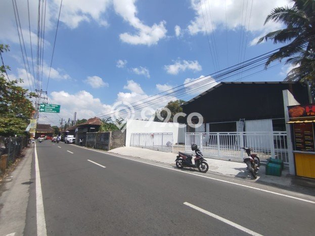 Komersial Area Bisnis Kawasan Ngaglik, Luas 294m², Jalan Raya Komersial Area Bisnis Kawasan Ngaglik, Luas 294m², Jalan Raya