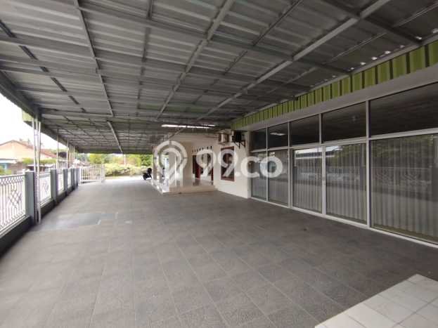 SPECIAL PRICE! Rumah di Godean, 4 KT, Akses Mudah Fasilitas Umum, Luas 750m2m² Bangunan 600m2m² SPECIAL PRICE! Rumah di Godean, 4 KT, Akses Mudah Fasilitas Umum, Luas 750m2m² Bangunan 600m2m²