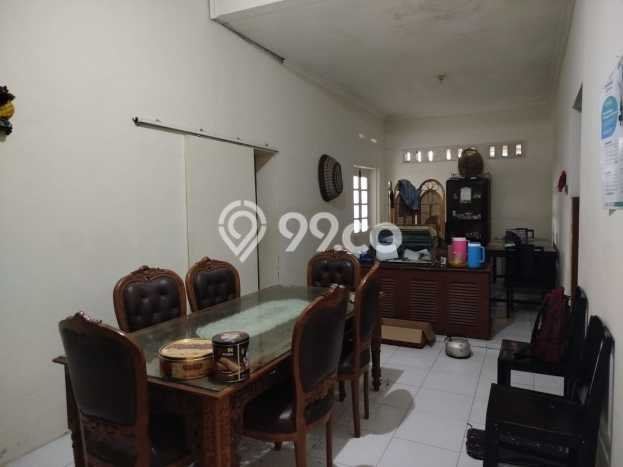 SPECIAL PRICE! Rumah di Godean, 4 KT, Akses Mudah Fasilitas Umum, Luas 750m2m² Bangunan 600m2m² SPECIAL PRICE! Rumah di Godean, 4 KT, Akses Mudah Fasilitas Umum, Luas 750m2m² Bangunan 600m2m²