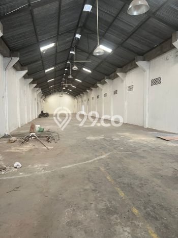 AREA BERKEMBANG! Gudang For Rent Kawasan Bantul, Luas 1800m², Siap Bisnis AREA BERKEMBANG! Gudang For Rent Kawasan Bantul, Luas 1800m², Siap Bisnis