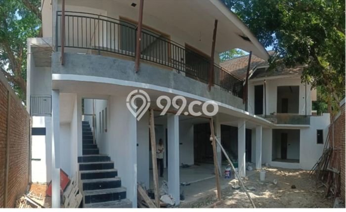 For Sale! Luxury House LT 390m2 Desain Modern di Condong Catur For Sale! Luxury House LT 390m2 Desain Modern di Condong Catur