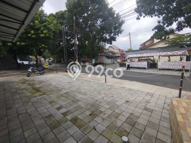 Unit Komersial Disewakan di Yogyakarta Area Strategis Harga Kompetitif Unit Komersial Disewakan di Yogyakarta Area Strategis Harga Kompetitif