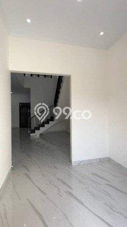 Hunian Mewah LB 177m2 Siap Pakai Desain Elegan di Meruya, Jakarta Barat Hunian Mewah LB 177m2 Siap Pakai Desain Elegan di Meruya, Jakarta Barat