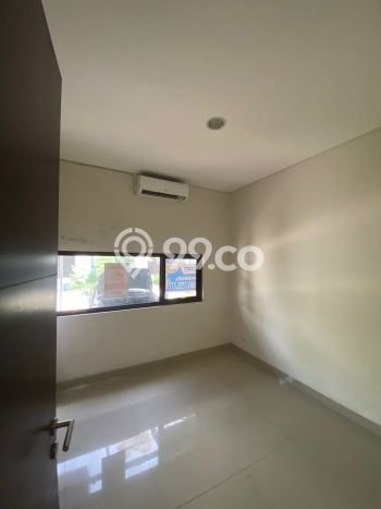 For Sale Hunian Rumah Terawat 3 KT di BSD Vanya Park, Tangerang For Sale Hunian Rumah Terawat 3 KT di BSD Vanya Park, Tangerang