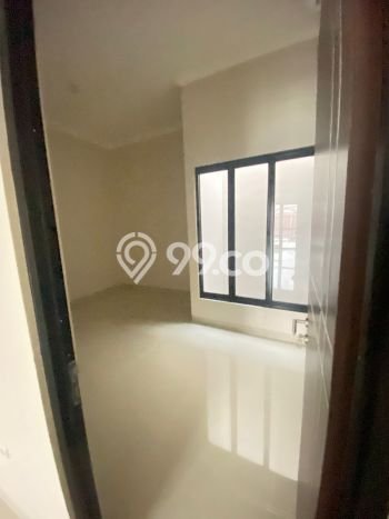 Dijual Hunian Rumah Terawat 4 KT di Serpong Regency Melati Mas, Tangerang Selatan Dijual Hunian Rumah Terawat 4 KT di Serpong Regency Melati Mas, Tangerang Selatan