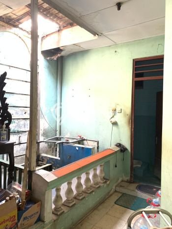 Rumah Strategis Minimalis Lb 190m2 di Ciputat, Tangerang Selatan Rumah Strategis Minimalis Lb 190m2 di Ciputat, Tangerang Selatan