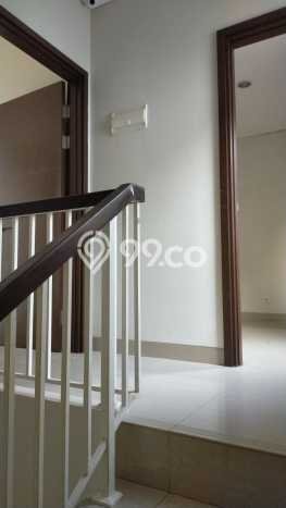 Dijual Hunian Rumah Terawat 3 Kamar di BSD City, Tangerang Dijual Hunian Rumah Terawat 3 Kamar di BSD City, Tangerang