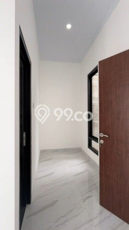 Hunian Mewah LB 177m2 Siap Pakai Desain Elegan di Meruya, Jakarta Barat Hunian Mewah LB 177m2 Siap Pakai Desain Elegan di Meruya, Jakarta Barat